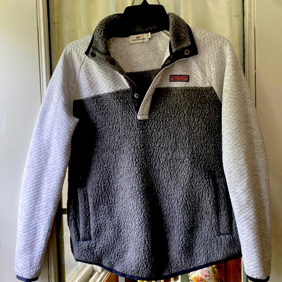 Martha vineyards Sweaters - Vineyard vines xxs Sweatshirt, gray, and white preowned